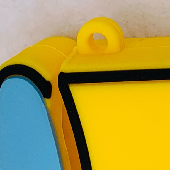 AirPods Pro Protective Silicone Case: Among Us - Picture 9 of 11